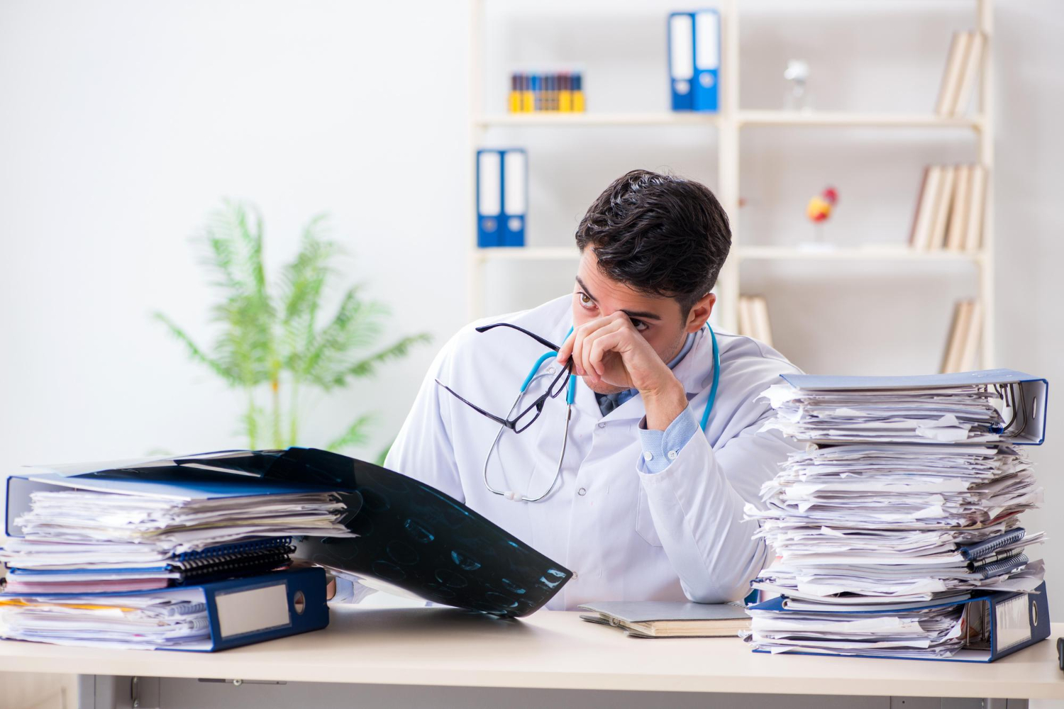 Más allá del agotamiento: Cómo la IA está recuperando el tiempo para los médicos